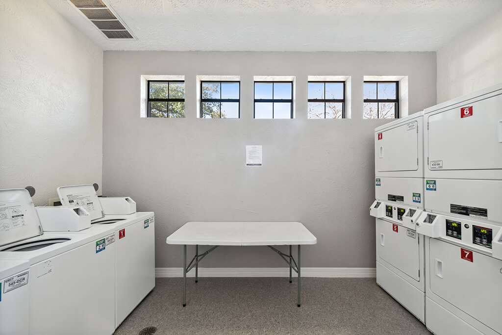 Tivoli Apartments 18989 MIDWAY ROAD 104 DALLAS TX 75287 Bob.ai.